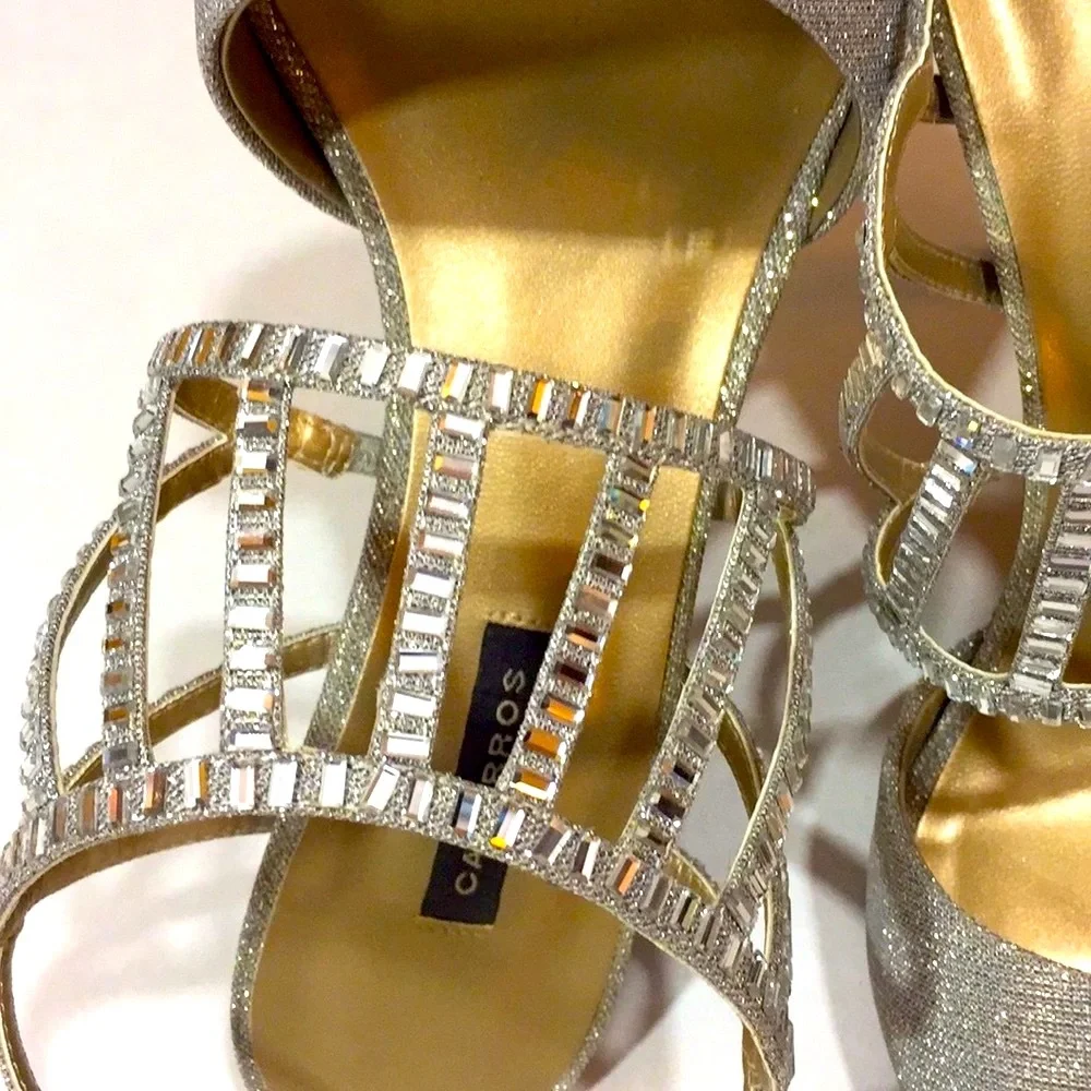 Caparros‎ Paris Silver Glimmer Jewel Heels. Size 9